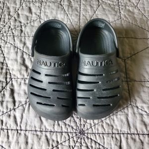 Nautica Crocs toddler size 9